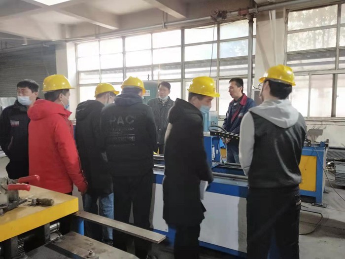 热烈欢迎河南工业大学师生到我司参观学习！